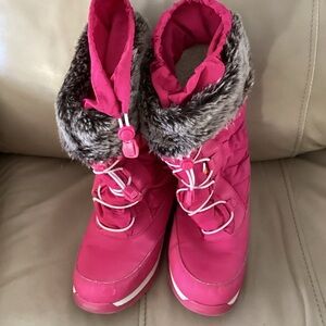 Lands End Girl’s size 2 M Boots